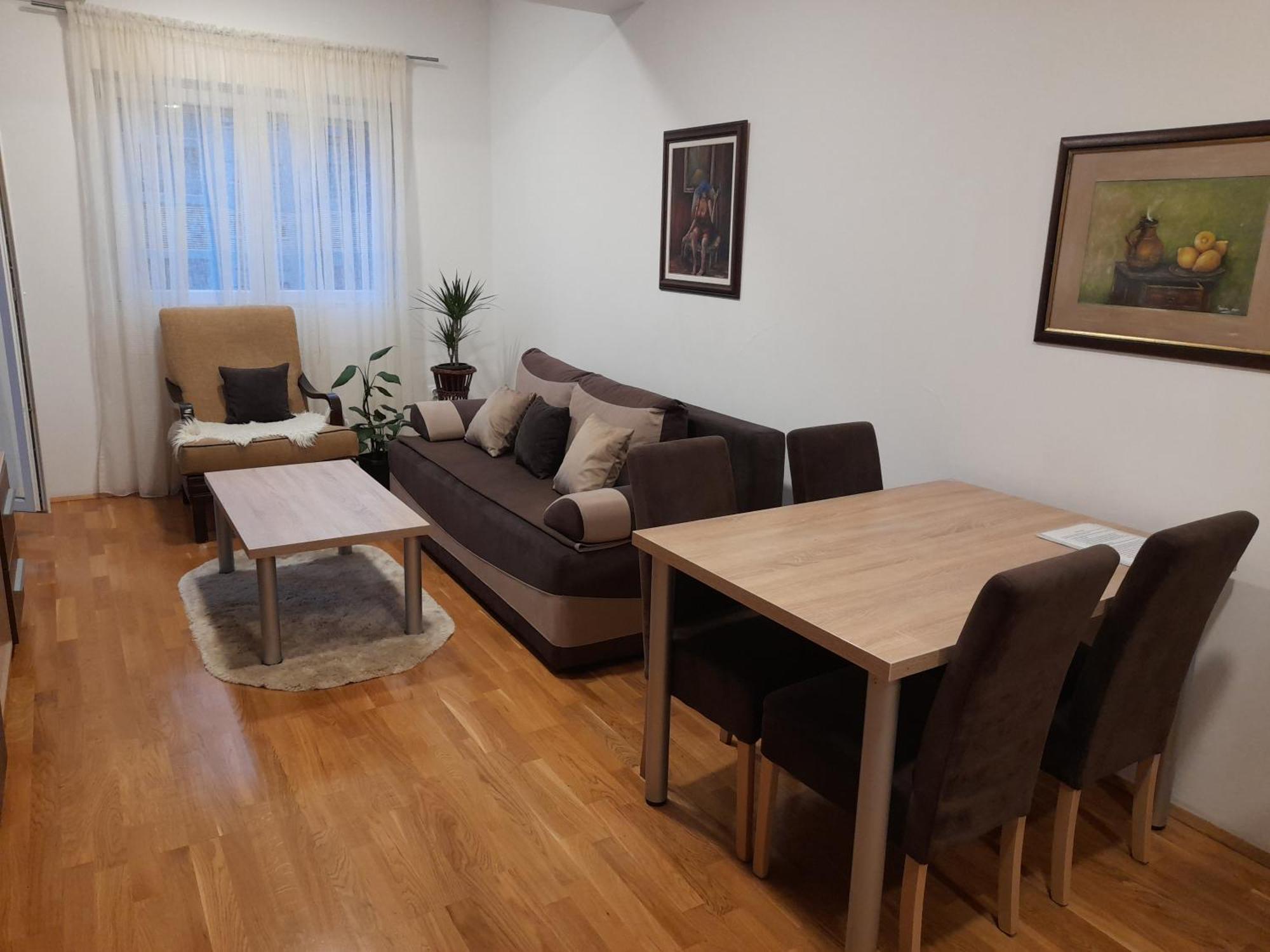Appartamento Ogi Apartman Podgorica Esterno foto